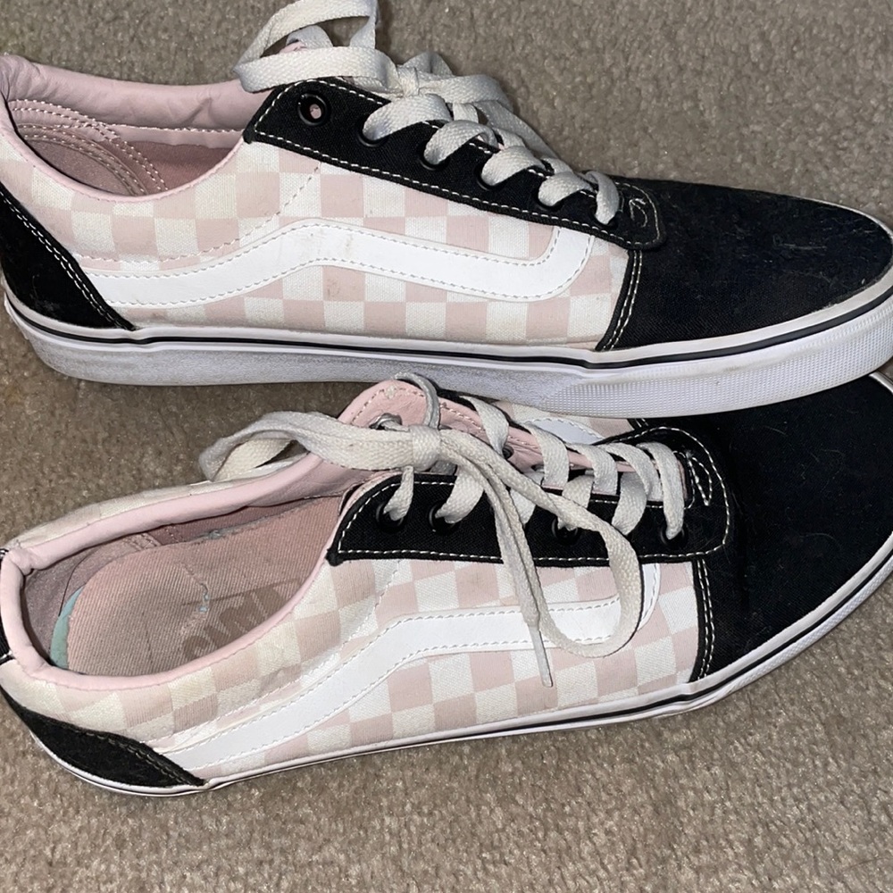 Women’s checkered vans